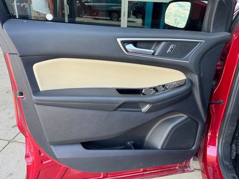 Used 2020 Ford Edge SEL w/ Cold Weather Package AWD/4WD image 16