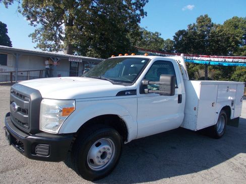 Used 2012 Ford F350 XL RWD image 1