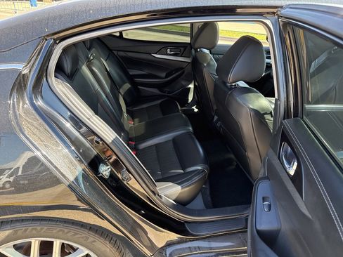 Used 2018 Nissan Maxima 3.5 SL image 12