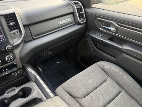 Used 2019 RAM 1500 Big Horn AWD/4WD image 16