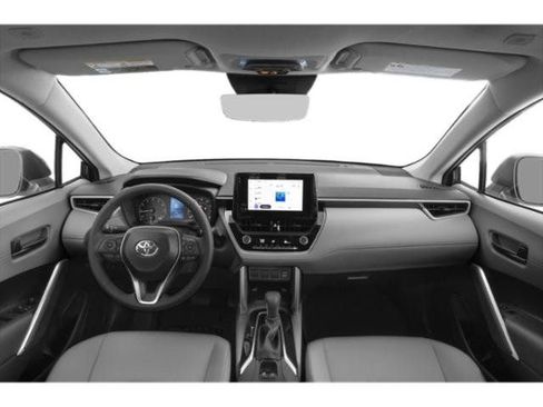 Used 2025 Toyota Corolla Cross LE FWD image 7