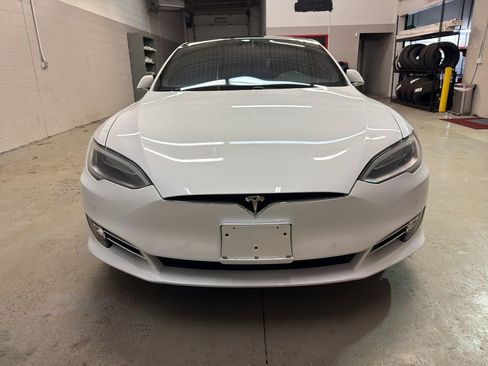 Used 2018 Tesla Model S P100D image 2