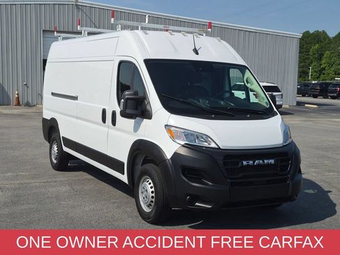 Used 2024 RAM ProMaster 3500 FWD image 2