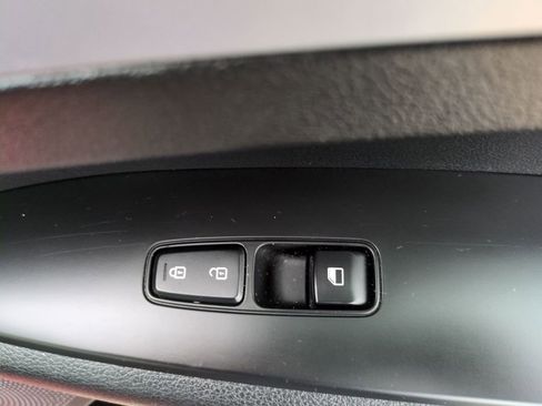 Used 2024 Kia Forte LXS FWD image 32
