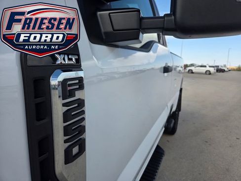 Used 2024 Ford F250 XLT w/ Snow Plow/Camper Package AWD/4WD image 11