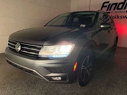 Used 2018 Volkswagen Tiguan SEL FWD image 44