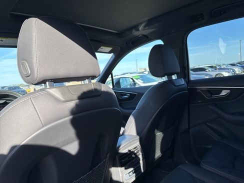 Used 2025 Audi Q7 3.0T Premium Plus image 11