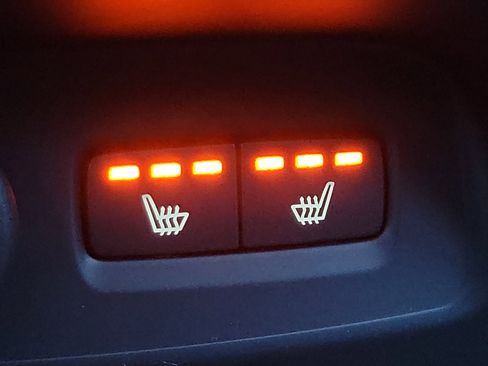 New 2025 Volvo XC40 B5 Plus w/ Protection Package Premier image 22