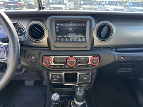 Used 2023 Jeep Wrangler Sport image 28