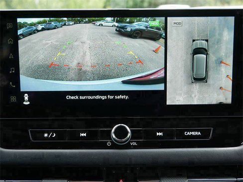 New 2025 Mitsubishi Outlander SE image 8