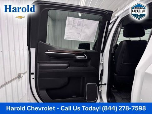 Used 2023 GMC Sierra 1500 SLT image 12