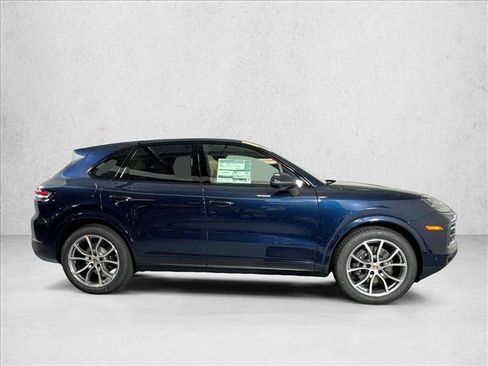 Used 2026 Porsche Cayenne AWD/4WD image 8