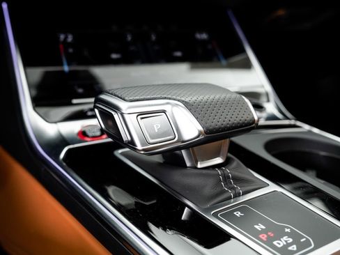 Used 2021 Audi RS 6 w/ Executive Package AWD/4WD image 20
