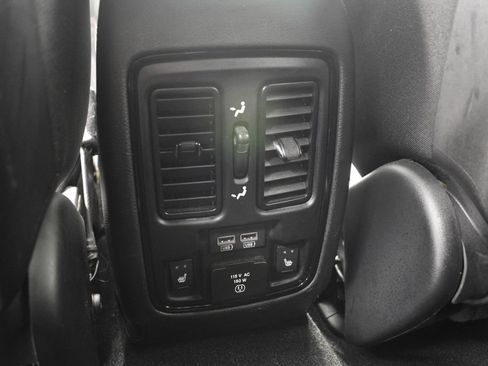 Used 2021 Dodge Durango R/T w/ Technology Group image 29