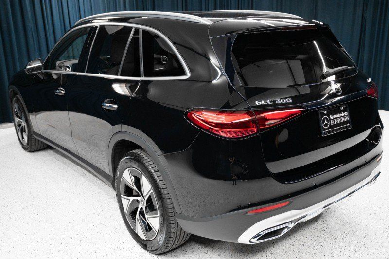 Certified 2024 Mercedes-Benz GLC 300 4MATIC image 7