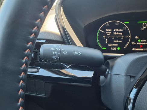 Certified 2025 Honda CR-V Sport Touring image 18