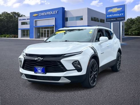 Certified 2023 Chevrolet Blazer LT w/ LPO, Black Sport Package image 2