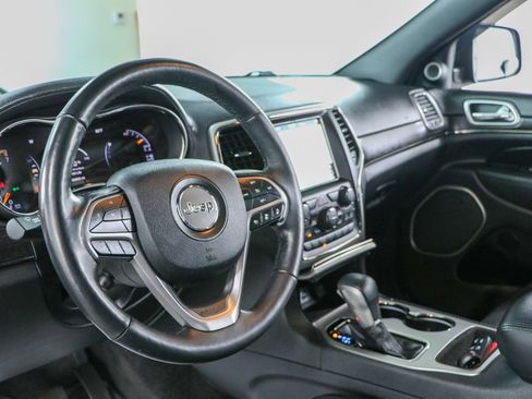 Used 2018 Jeep Grand Cherokee High Altitude RWD image 23