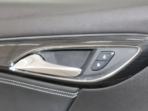 Used 2022 Buick Envision Preferred FWD image 38