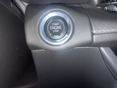 Used 2023 Buick Envision Essence AWD/4WD image 27