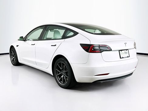 Used 2023 Tesla Model 3 Standard Range RWD image 5
