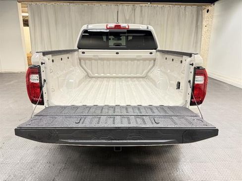 New 2026 GMC Canyon Elevation w/ Convenience Package AWD/4WD image 5