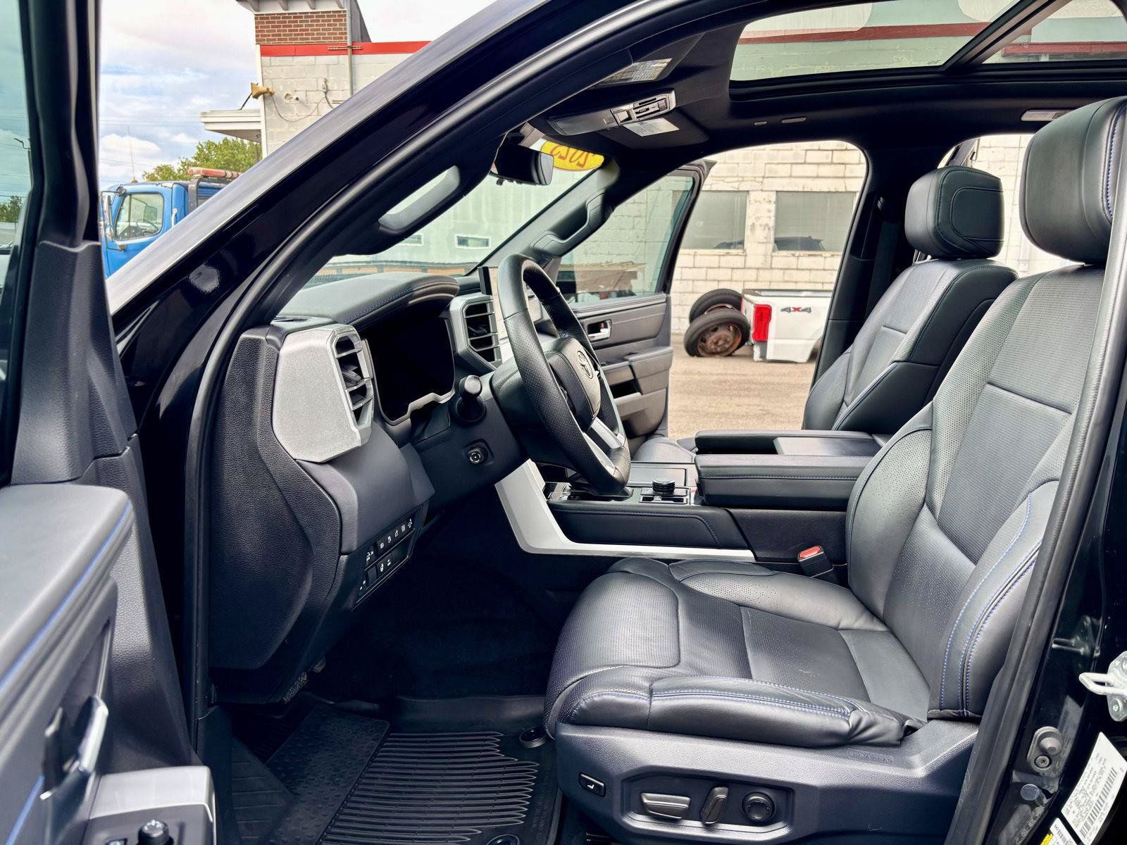Used 2023 Toyota Sequoia Platinum AWD/4WD image 2