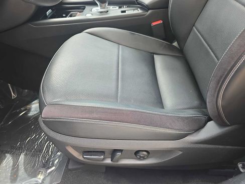 Used 2023 INFINITI QX55 Sensory w/ Lighting Package AWD/4WD image 15