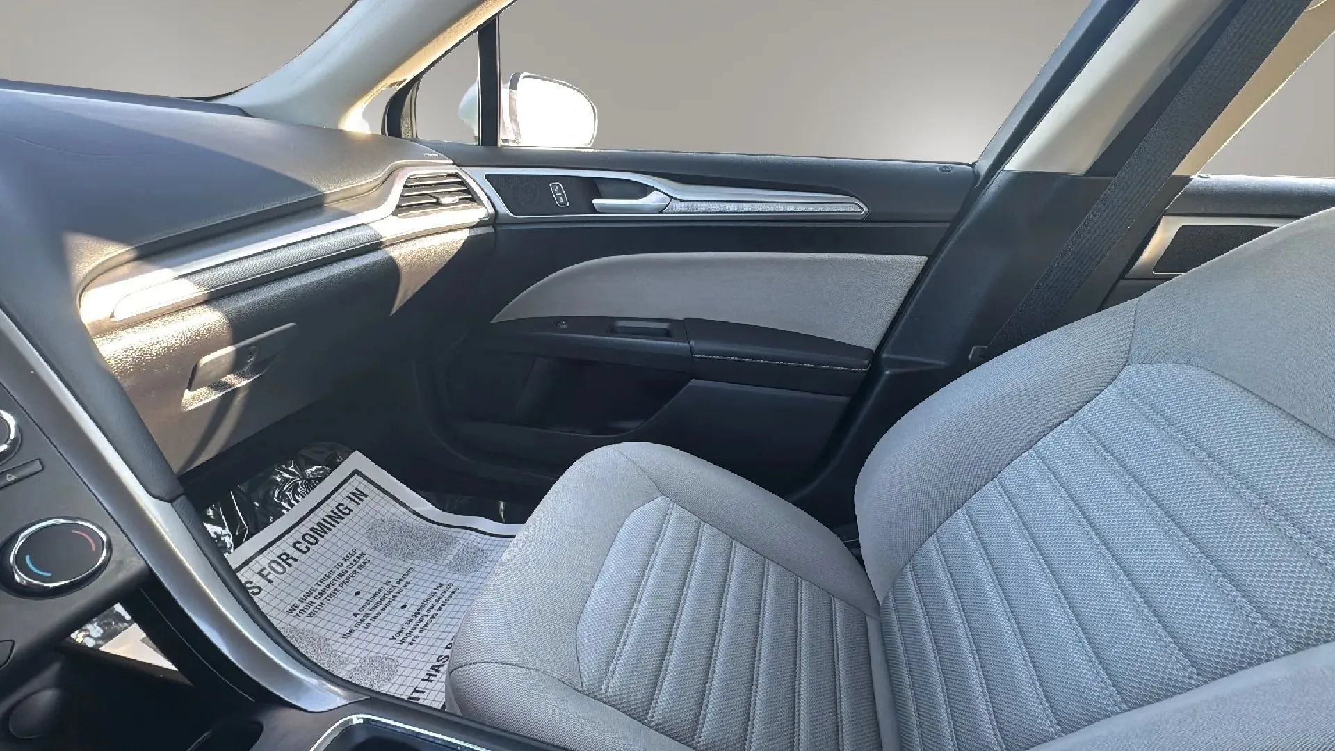 Used 2018 Ford Fusion S FWD image 20