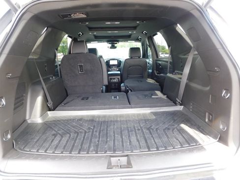 Used 2023 Chevrolet Traverse Premier w/ Redline Edition FWD image 28