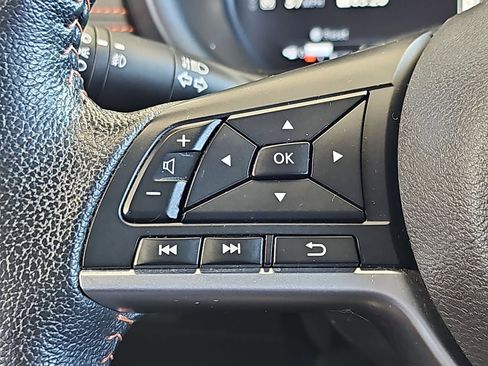 Used 2021 Nissan Kicks SR w/ SR Premium Package FWD image 22