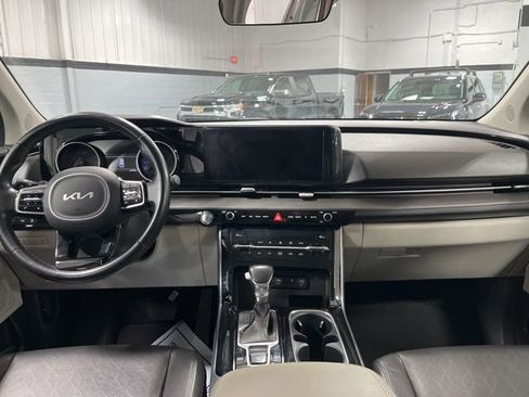 Used 2022 Kia Carnival SX image 14