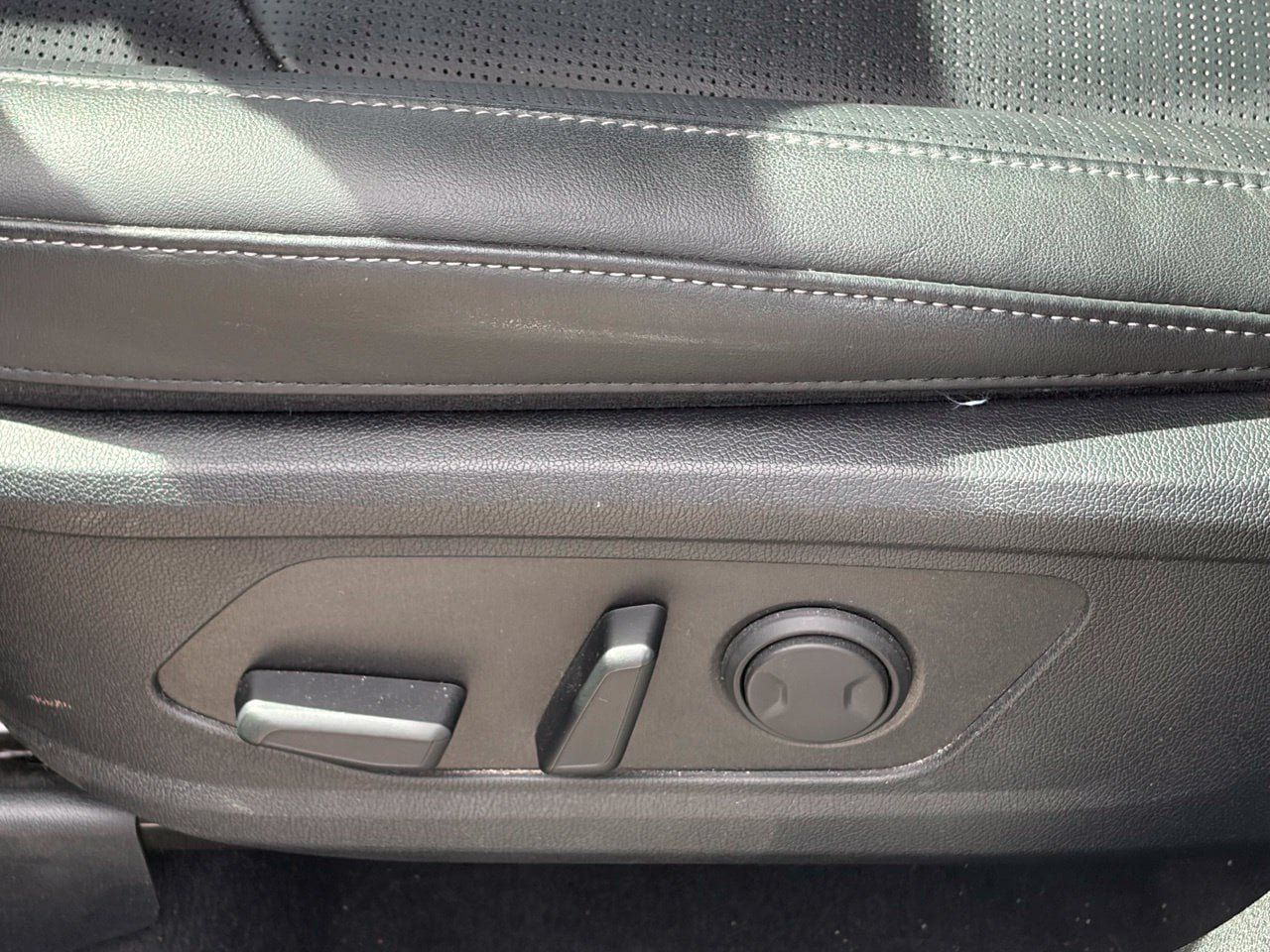 Used 2024 Kia Sorento SX FWD image 5