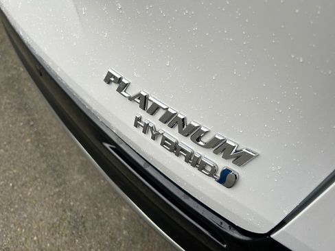 Used 2022 Toyota Sienna Platinum image 31