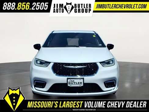 Used 2026 Chrysler Pacifica Select FWD image 28