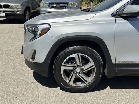 Used 2019 GMC Terrain SLT image 11