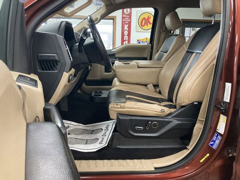 Used 2016 Ford F150 XLT w/ Equipment Group 302A Luxury image 12