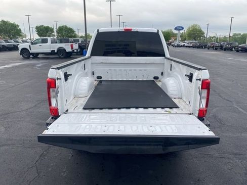 Used 2019 Ford F250 XLT w/ XLT Value Package image 5