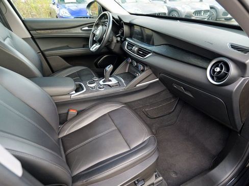 Used 2021 Alfa Romeo Stelvio Sprint w/ Sun & Sound Package image 33