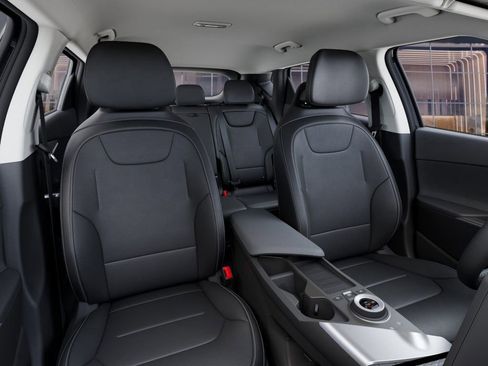 New 2025 Kia EV6 Wind image 16