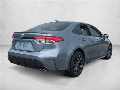 Certified 2025 Toyota Corolla SE FWD image 5