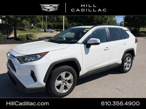 Used 2019 Toyota RAV4 XLE AWD/4WD image 1
