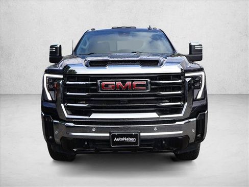 Used 2024 GMC Sierra 2500 SLT w/ SLT Convenience Package AWD/4WD image 2