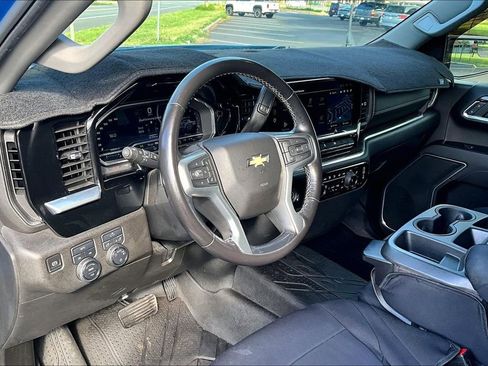 Used 2022 Chevrolet Silverado 1500 LT w/ Protection Package AWD/4WD image 13