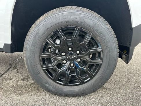 New 2026 Chevrolet Colorado W/T w/ WT Custom Package AWD/4WD image 5