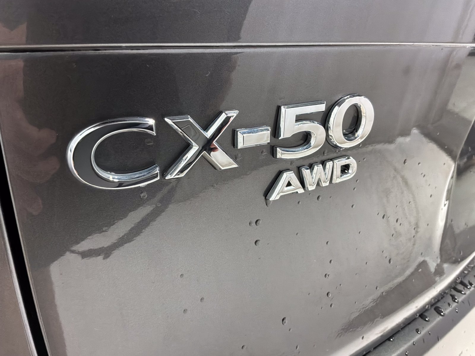 Used 2025 MAZDA CX-50 AWD 2.5 Hybrid w/ Premium Pkg image 10