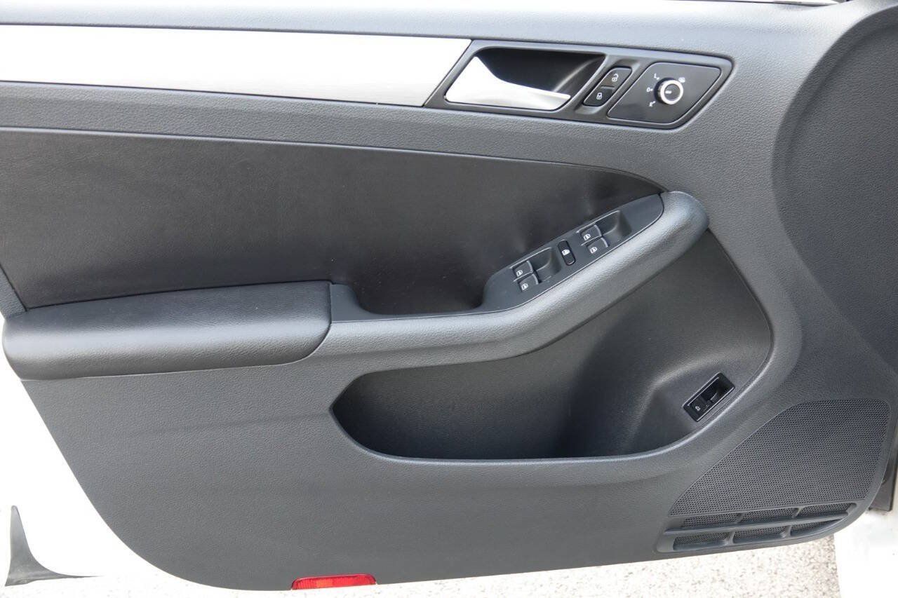 Used 2014 Volkswagen Jetta TDI FWD image 62