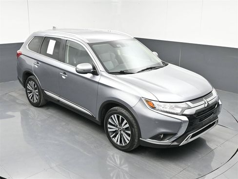 Used 2020 Mitsubishi Outlander SEL AWD/4WD image 24