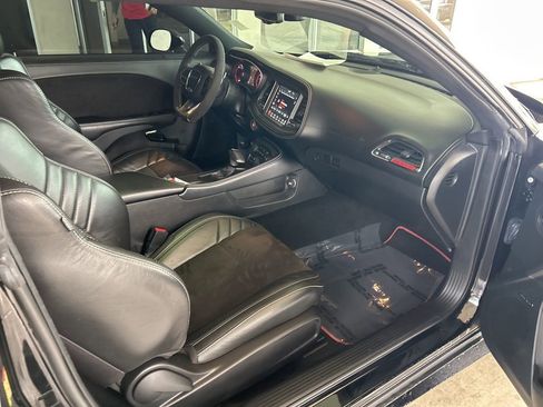 Used 2023 Dodge Challenger SRT Hellcat image 36