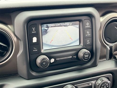 Certified 2018 Jeep Wrangler Unlimited Sport S image 13